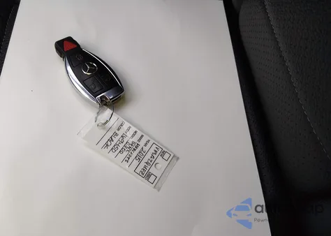 2015 Mercedes-Benz C 300 Sport 4Matic из США, поврежденный, VIN 55SWF4KBXFU014429